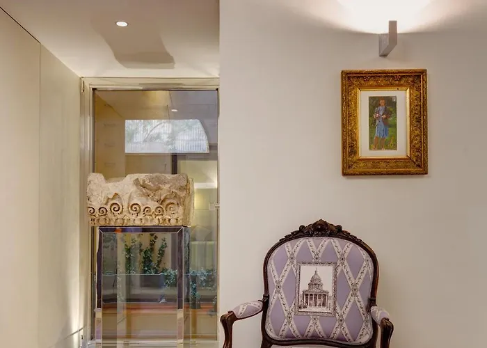 Domus Domitia Luxury Living *